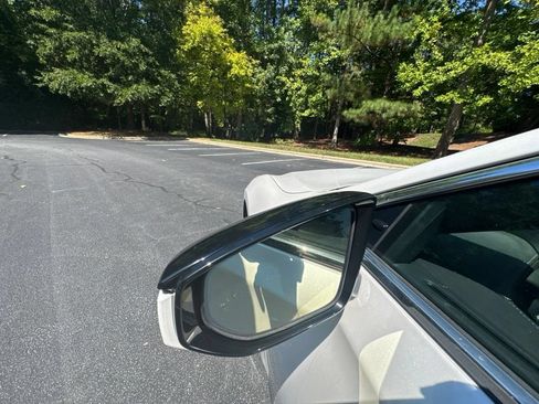 Used 2021 Lexus LS 500 w/ Interior Upgrade Package RWD image 32