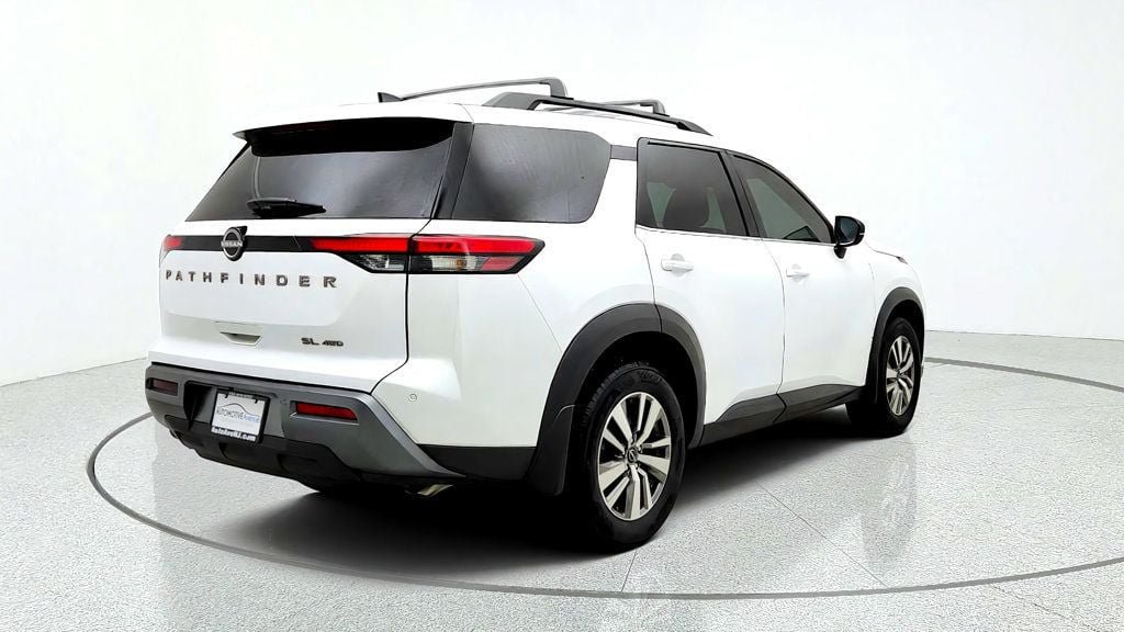 Used 2026 Nissan Pathfinder SL AWD/4WD image 5