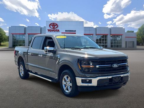 Used 2025 Ford F150 XLT w/ Equipment Group 302A MID AWD/4WD image 2