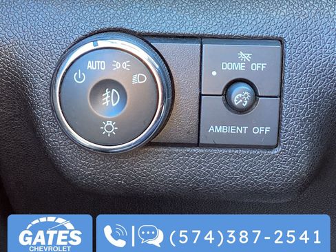 Used 2015 Chevrolet Traverse LT image 26