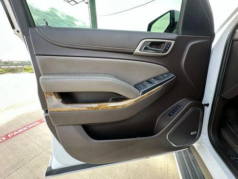 Used 2016 GMC Yukon XL Denali w/ Open Road Package image 39