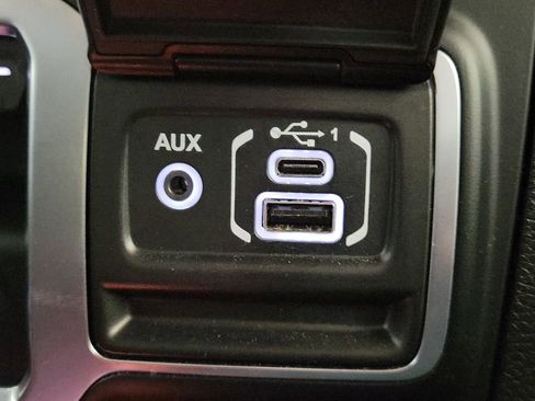 Used 2020 Jeep Wrangler Sport AWD/4WD image 22