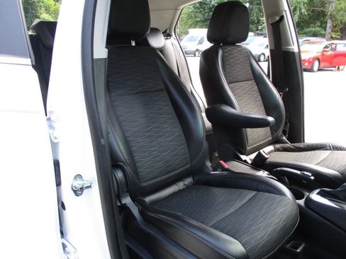 Used 2016 Buick Encore FWD image 21