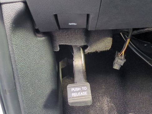 Used 2024 Dodge Durango SXT image 25