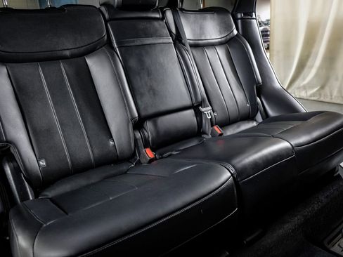 Used 2024 Land Rover Range Rover SE image 27