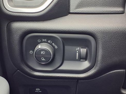 Used 2023 RAM 1500 Big Horn image 17