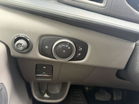 Used 2025 Ford Transit 350 XLT RWD image 28
