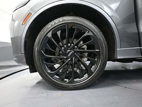 Used 2025 Lincoln Aviator Reserve w/ Jet Appearance Package image 17