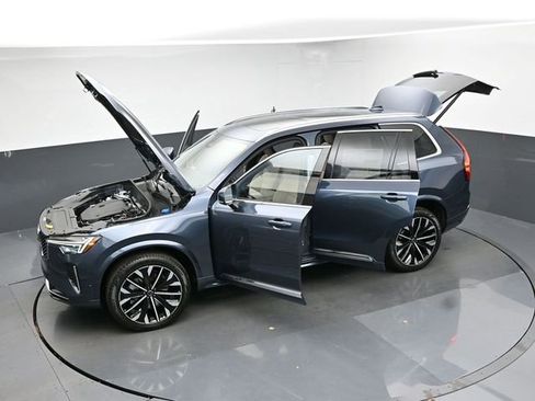 New 2026 Volvo XC90 B6 Plus w/ Protection Package Premier image 53