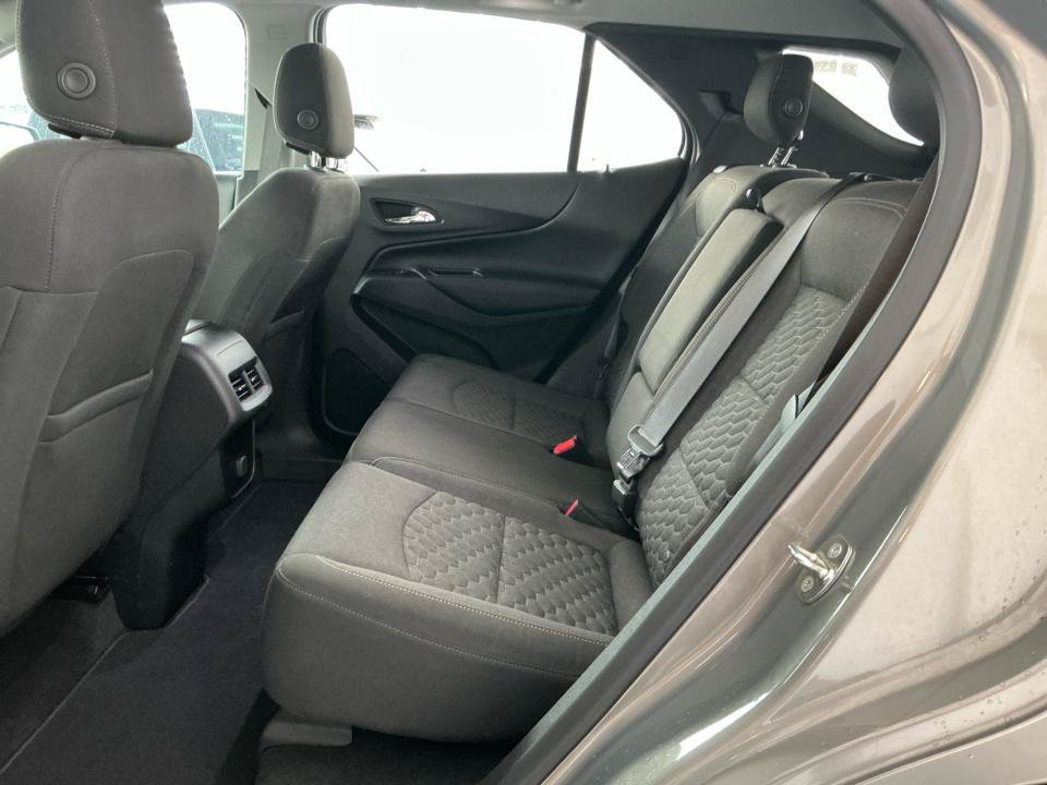 Used 2018 Chevrolet Equinox LT FWD image 32