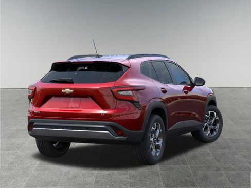 New 2026 Chevrolet Trax LT image 4