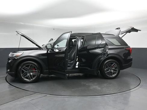 Certified 2025 Ford Explorer ST AWD/4WD image 58