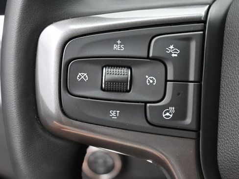 Used 2025 Chevrolet Silverado 1500 High Country w/ High Country Premium Package AWD/4WD image 17