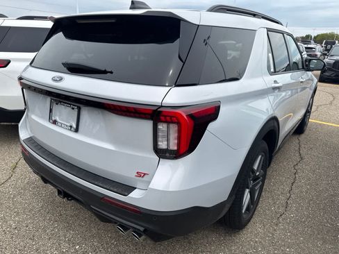 New 2026 Ford Explorer ST w/ Sun And Sound Package AWD/4WD image 8