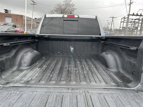 Used 2021 RAM 1500 Laramie w/ Sport Appearance Package image 13