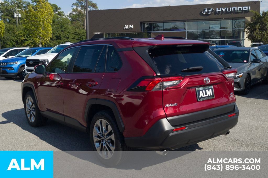 Used 2019 Toyota RAV4 XLE Premium w/ Advanced Technology Package AWD/4WD image 11