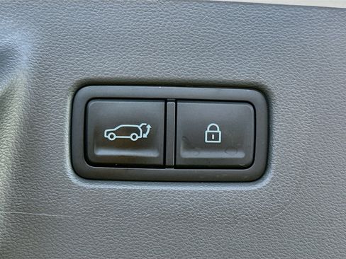 Used 2025 Hyundai Santa Fe Limited FWD image 32