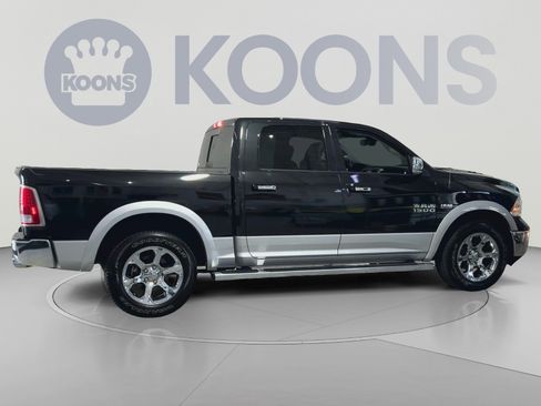 Used 2017 RAM 1500 Laramie w/ Convenience Group AWD/4WD image 12