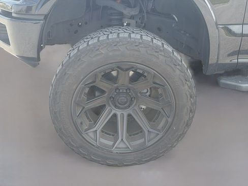 Used 2019 Ford F150 XLT w/ Equipment Group 302A Luxury image 14