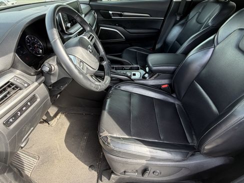 Certified 2021 Kia Telluride S image 11