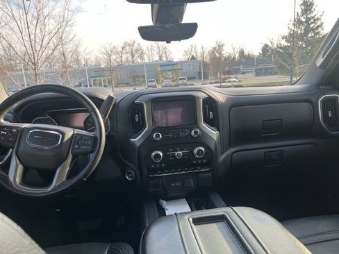 Used 2021 GMC Sierra 2500 Denali w/ Denali Ultimate Package image 3