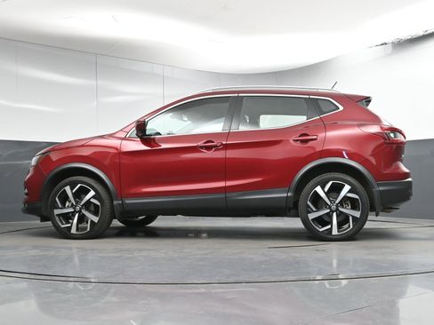 Used 2020 Nissan Rogue Sport SL w/ Premium Package image 32