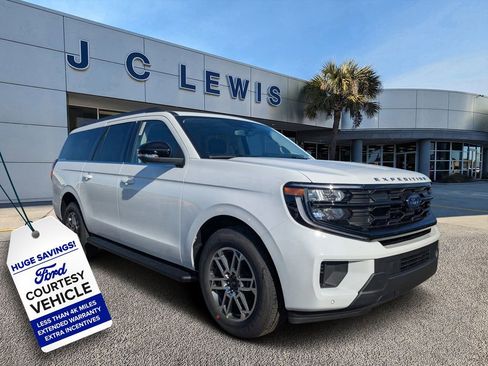 New 2025 Ford Expedition Max Active image 1