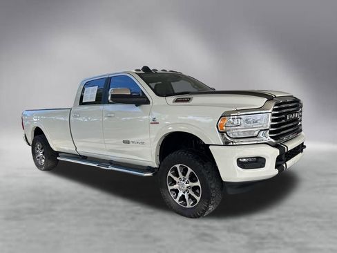 Used 2022 RAM 3500 Limited AWD/4WD image 2