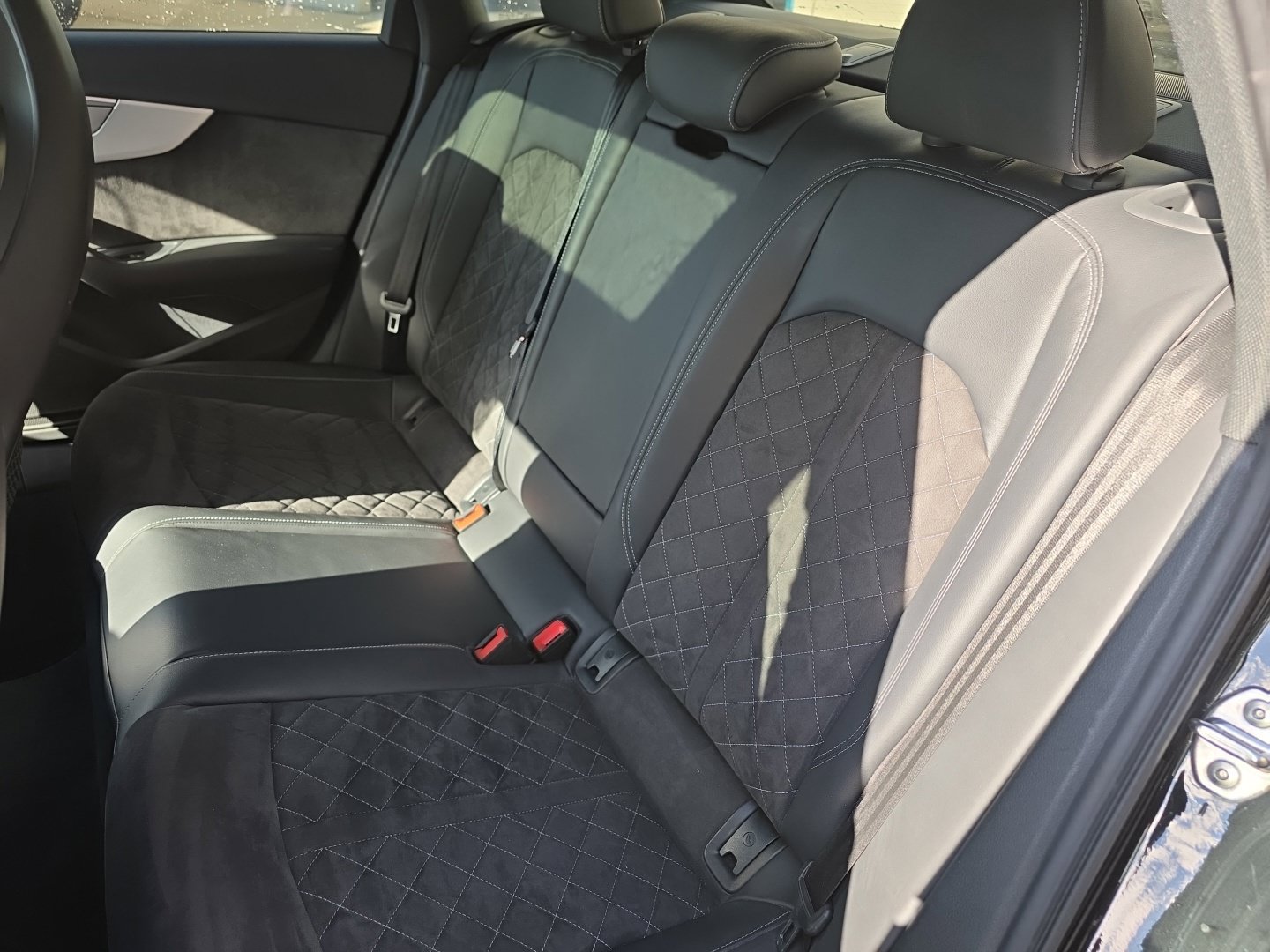 Used 2019 Audi S4 Premium w/ Convenience Package AWD/4WD image 21