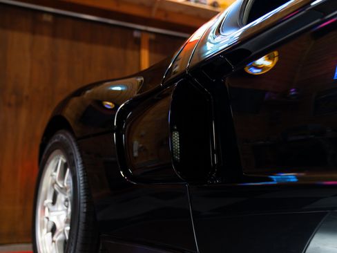 Used 2006 Ford GT RWD image 36