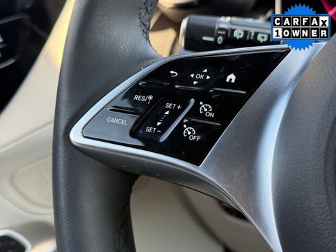 Certified 2025 Mercedes-Benz GLC 350e 4MATIC image 17