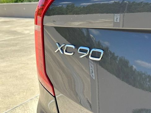 Certified 2023 Volvo XC90 B6 Ultimate AWD/4WD image 39