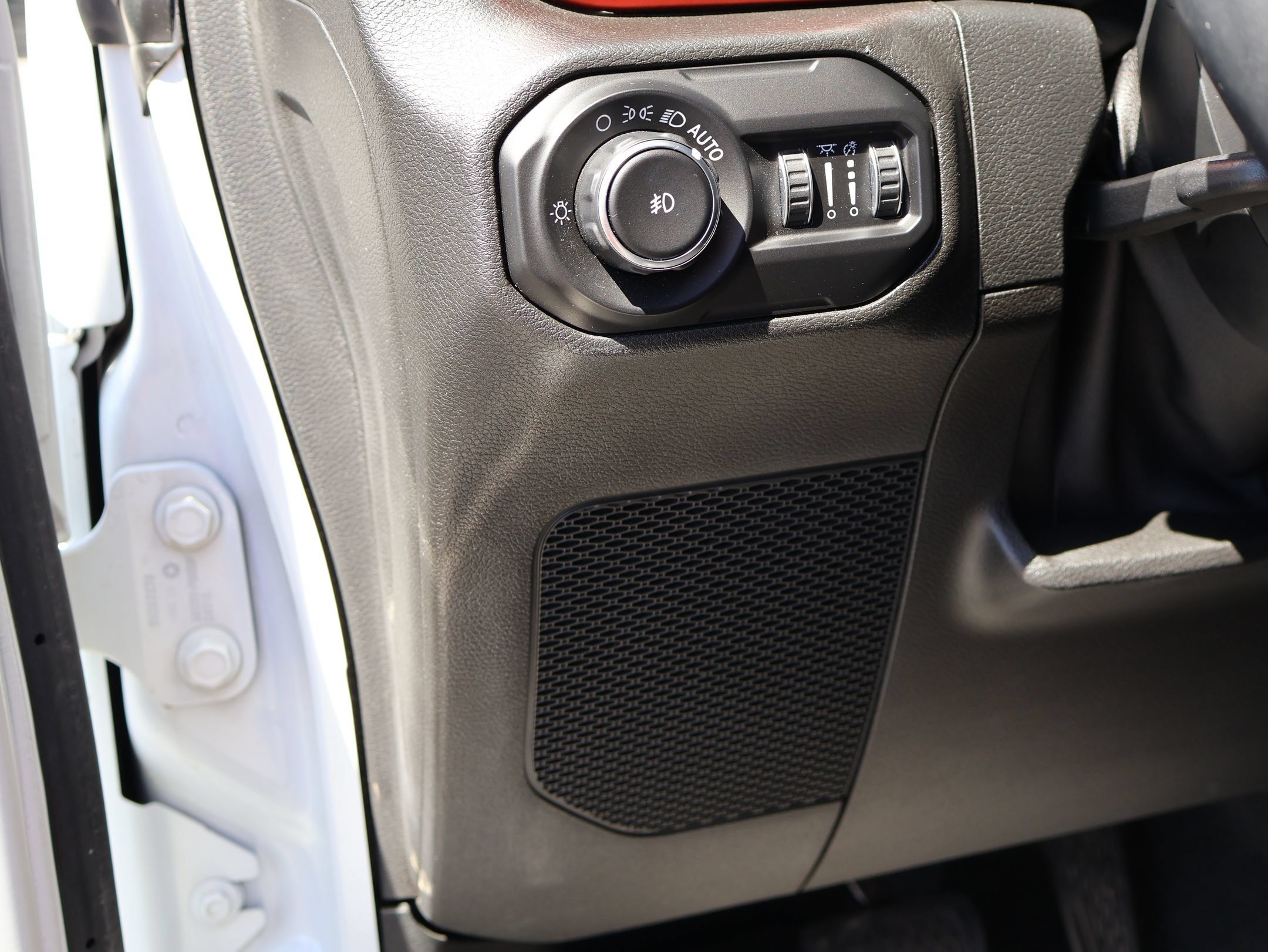 Used 2018 Jeep Wrangler Unlimited Rubicon AWD/4WD image 15