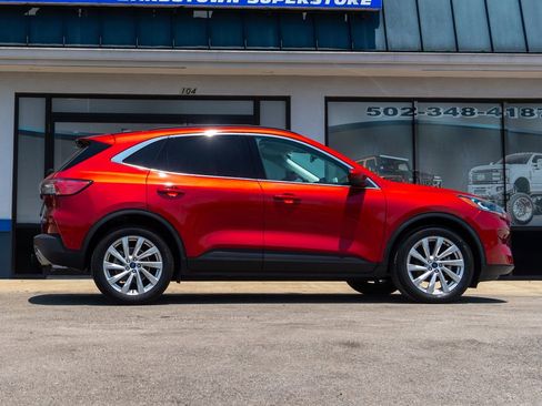 Used 2022 Ford Escape Titanium w/ Titanium Elite Package image 41