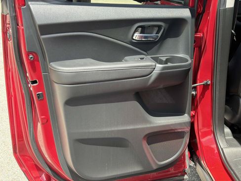 Used 2023 Honda Ridgeline RTL-E image 11