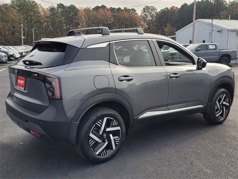 New 2026 Nissan Kicks SV image 3