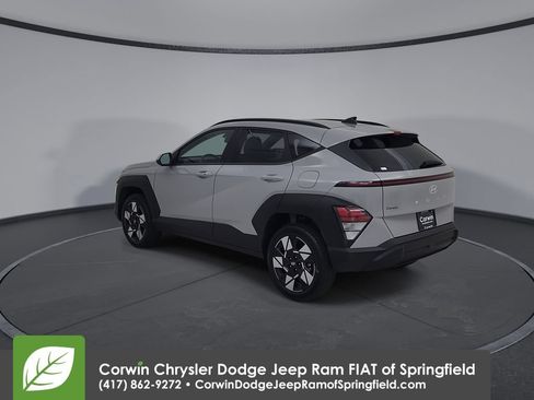 Used 2025 Hyundai Kona SEL AWD/4WD image 11