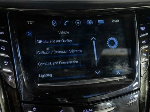 Used 2020 Cadillac Escalade Platinum RWD image 39