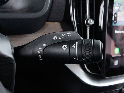 Certified 2025 Volvo XC90 B5 Plus image 13