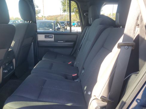 Used 2017 Ford Expedition XLT image 10