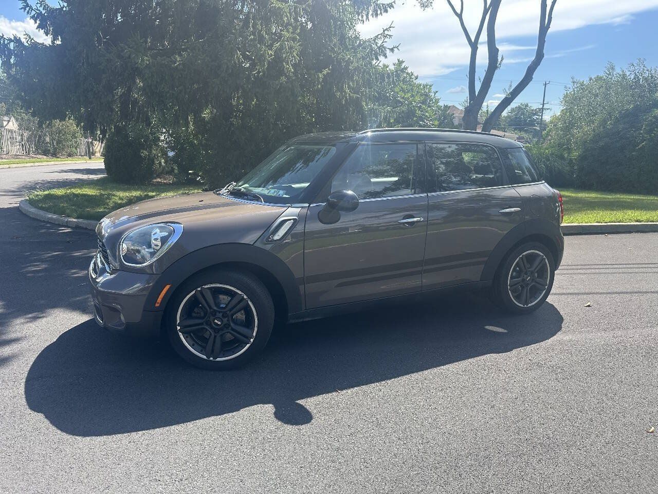 Used 2014 MINI Cooper Countryman S w/ Premium Package FWD image 4