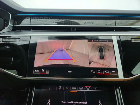 Used 2025 Audi S8 EXECUTIVE image 27