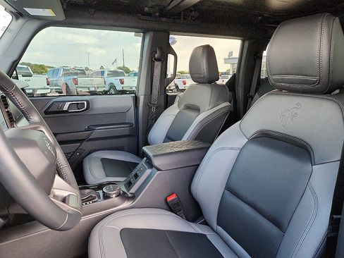 Used 2024 Ford Bronco Big Bend image 7