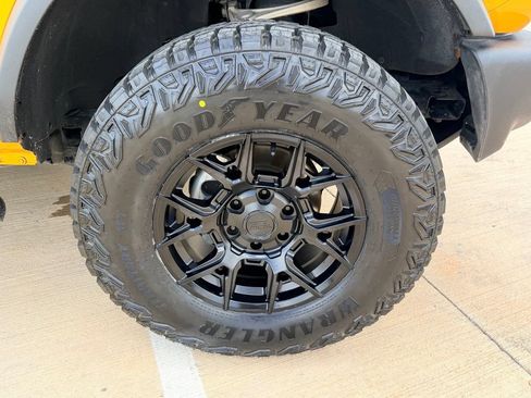 Certified 2022 Ford Bronco 2-Door AWD/4WD image 14