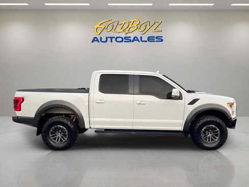 Used 2019 Ford F150 Raptor w/ Equipment Group 802A Luxury image 3