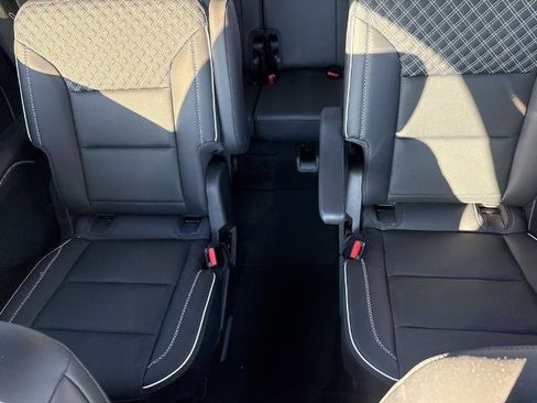 Used 2024 GMC Acadia Denali w/ Super Cruise Package image 12