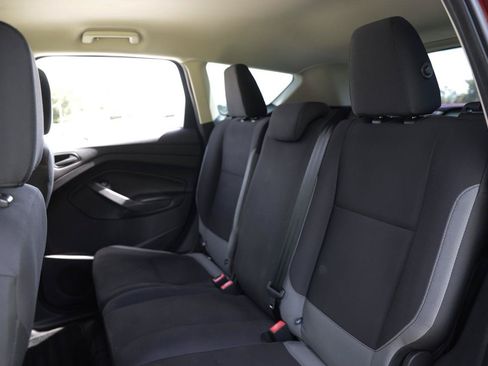 Used 2015 Ford Escape S FWD image 8