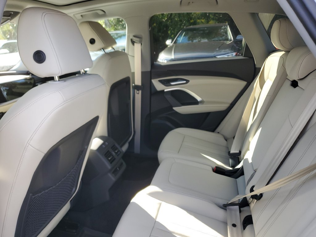 New 2026 Audi Q5 Premium AWD/4WD image 17