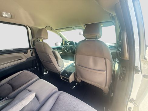 Certified 2018 Honda Odyssey EX image 28
