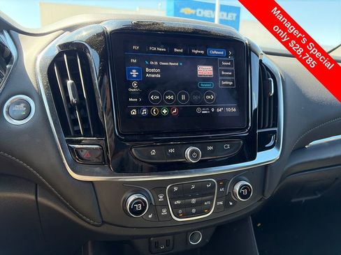 Used 2024 Chevrolet Traverse LT FWD image 28